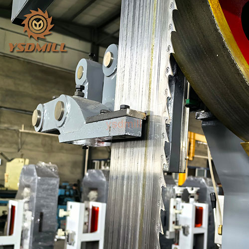 How Should The band Saw Blade be Replaced?